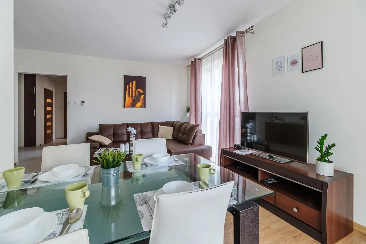 Warsaw Inside Apartments 0*,  Polonia